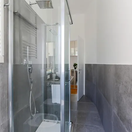 Apartamento The Rent - Spacious Two-bedroom In Crocetta