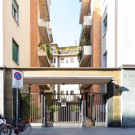 The Rent - Spacious Two-bedroom In Crocetta Apartamento Milão