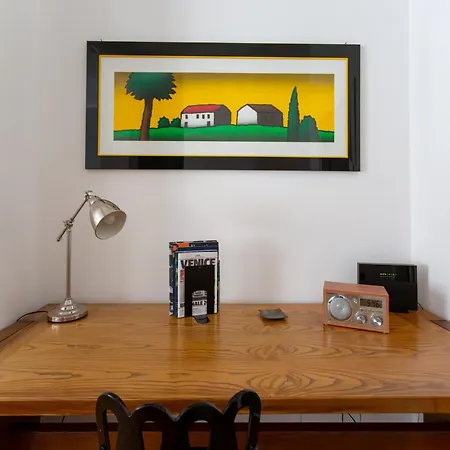 The Rent - Spacious Two-bedroom In Crocetta Milão
